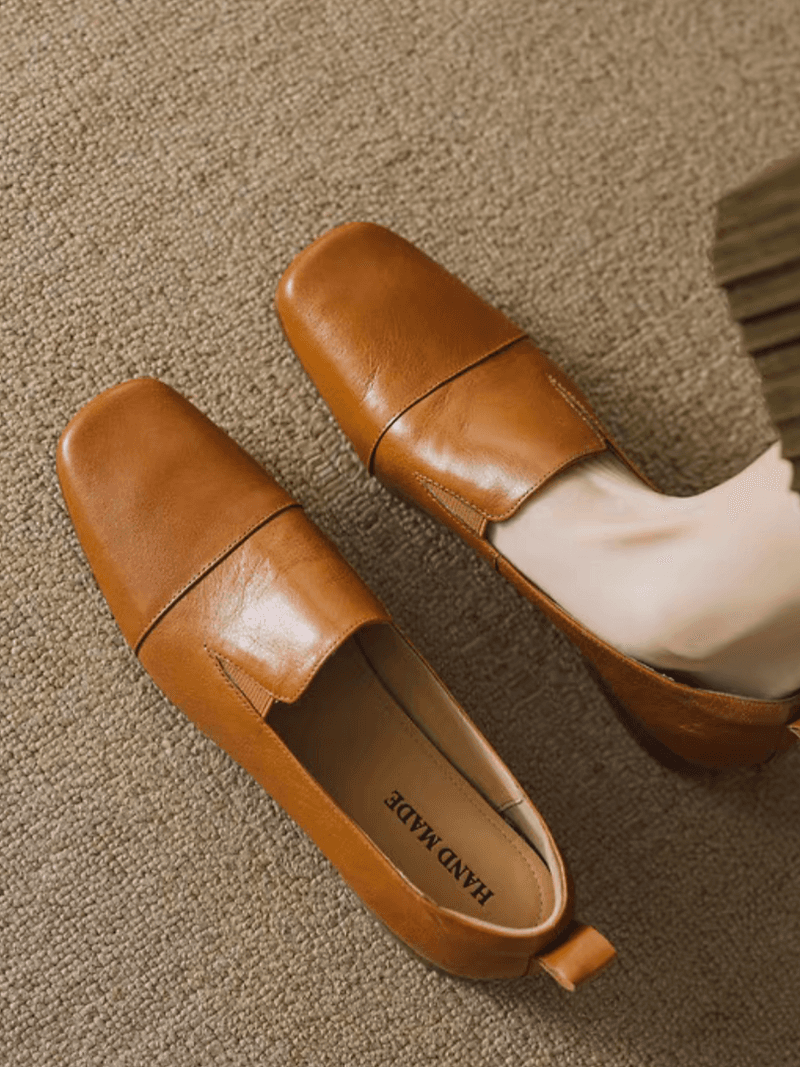 Back folded strap contour calf leather loafers 1